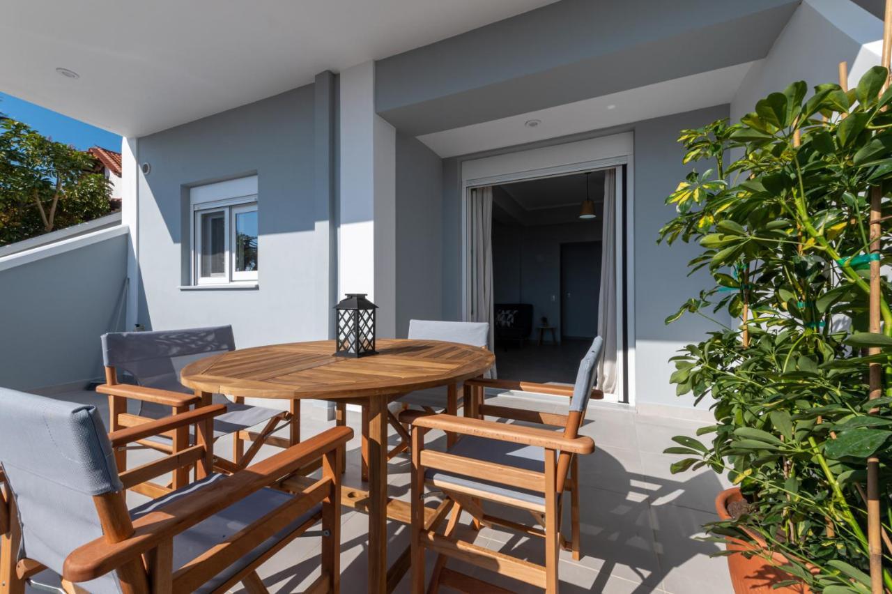 Rizes Seaside Homes Vromonerion Экстерьер фото